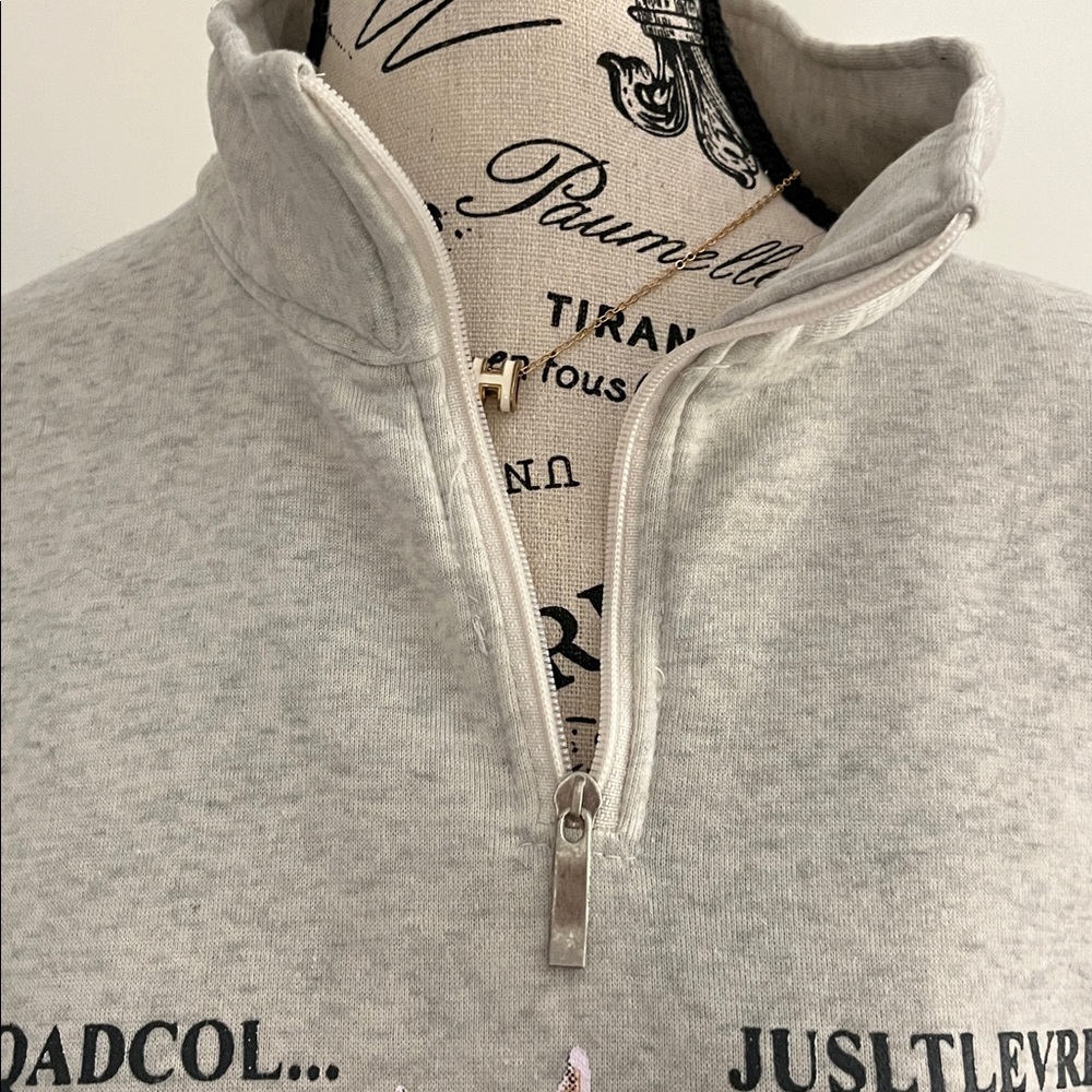 🍎Gray Women's Sweatshirt - Picture 6 of 10